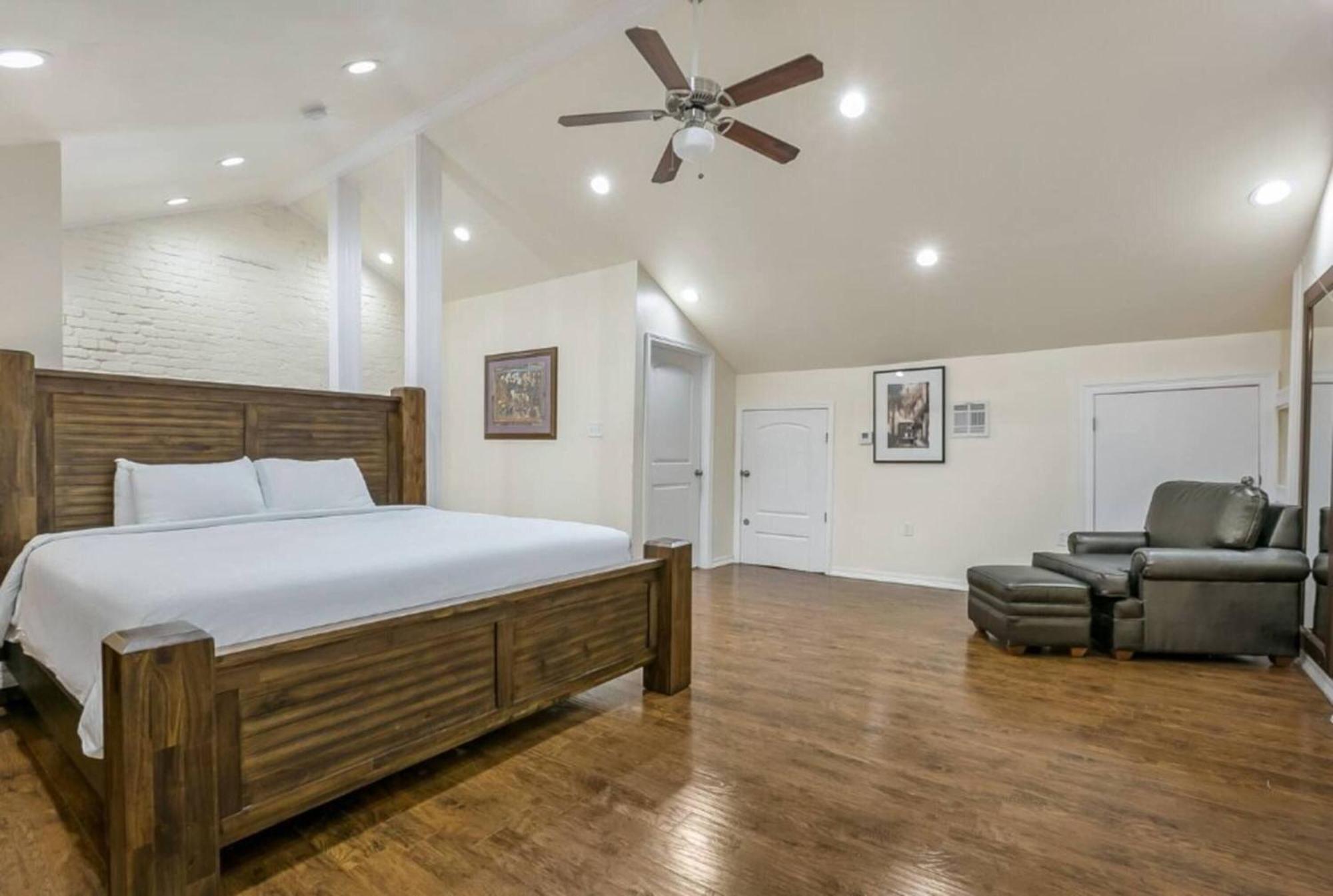Holiday home Carondelet Street Penthouse Close To Attractions *