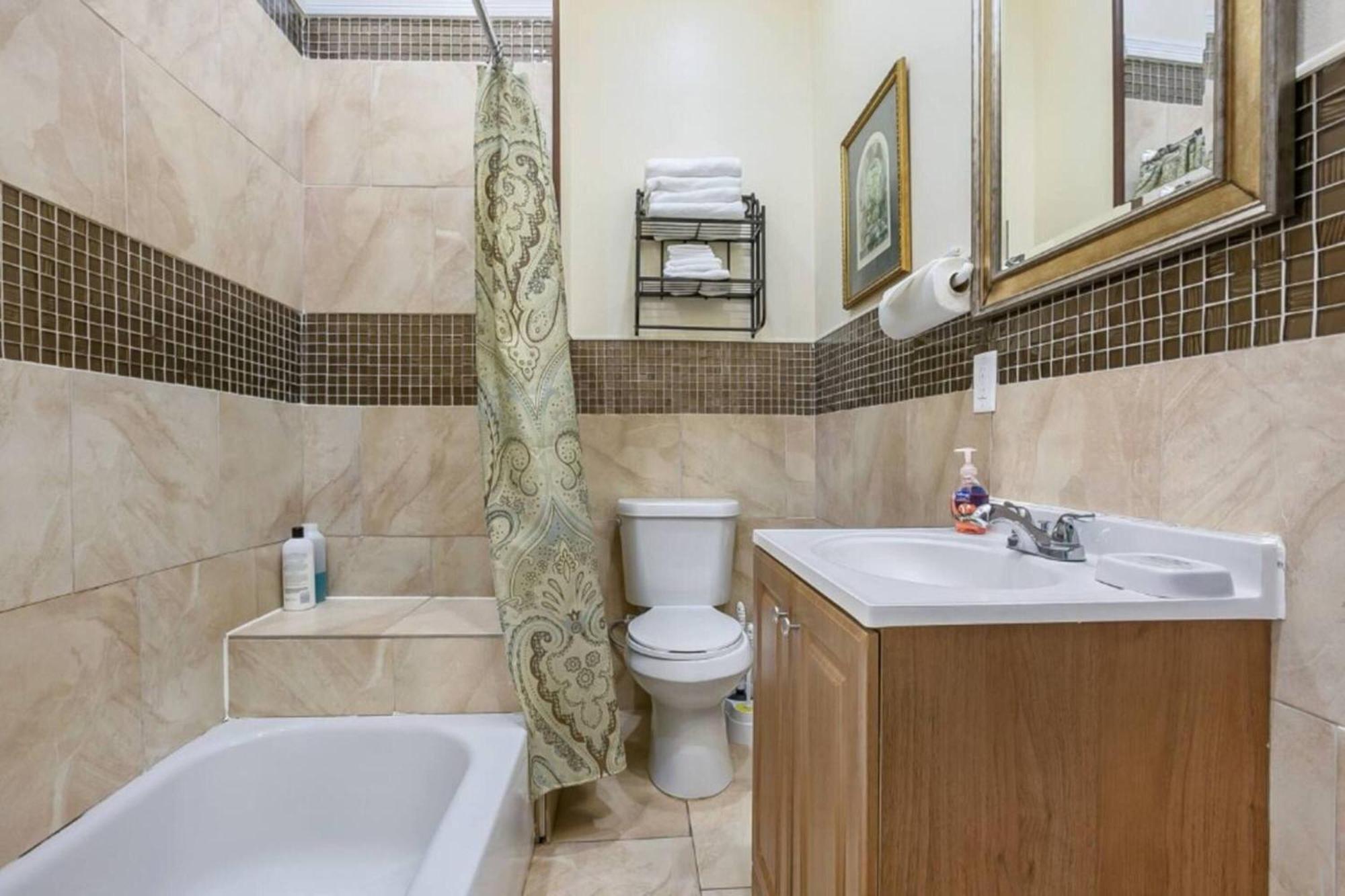 Holiday home Carondelet Street Penthouse Close To Attractions New Orleans